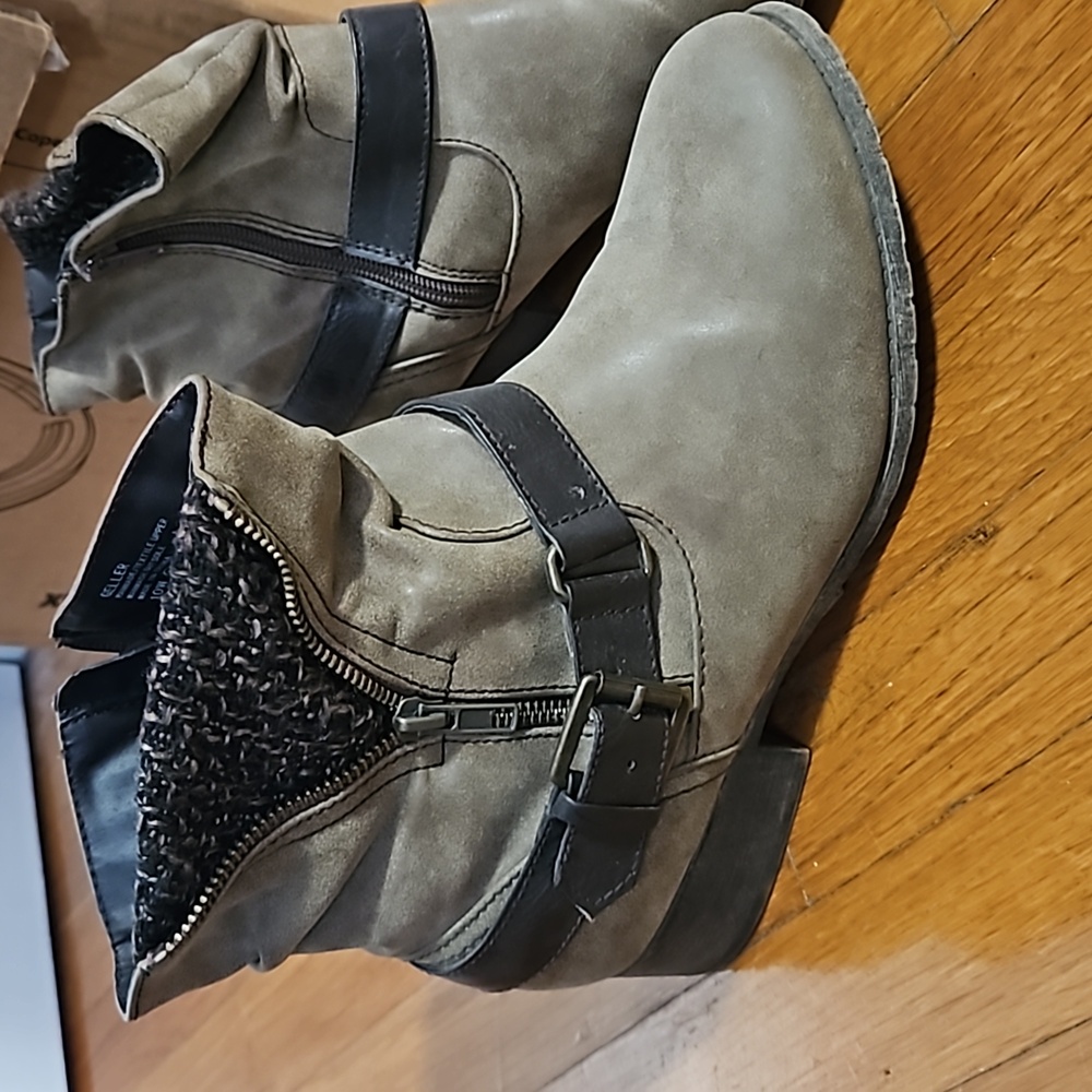 Women's boots
